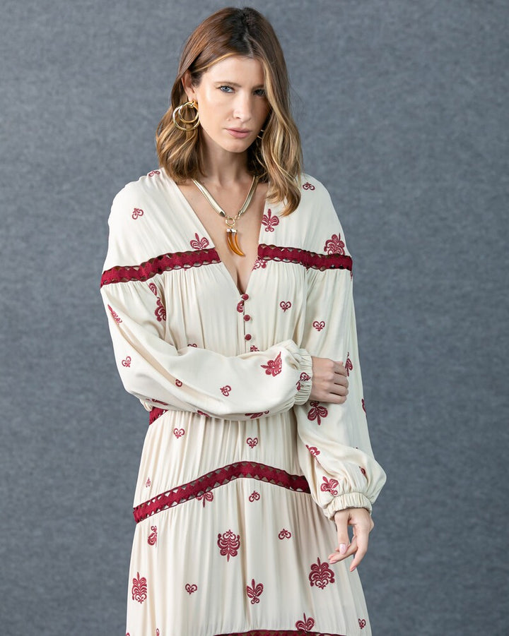 Vestido Longo Bordado
