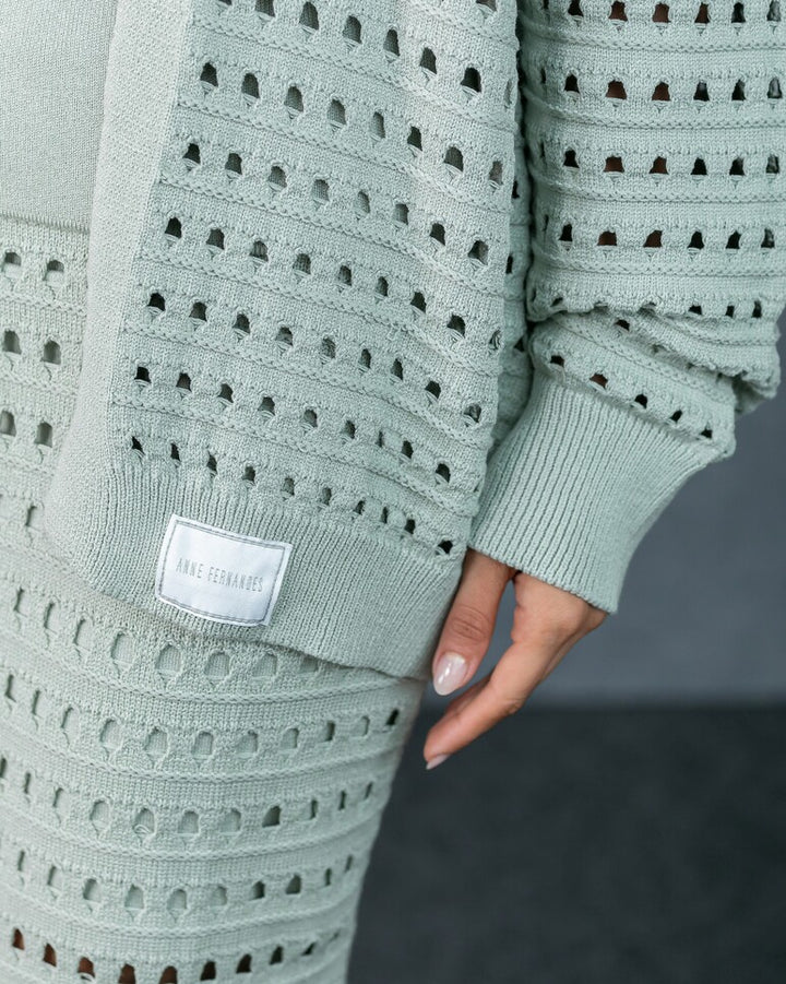 Conjunto Saia Midi+Cardigan+Regata